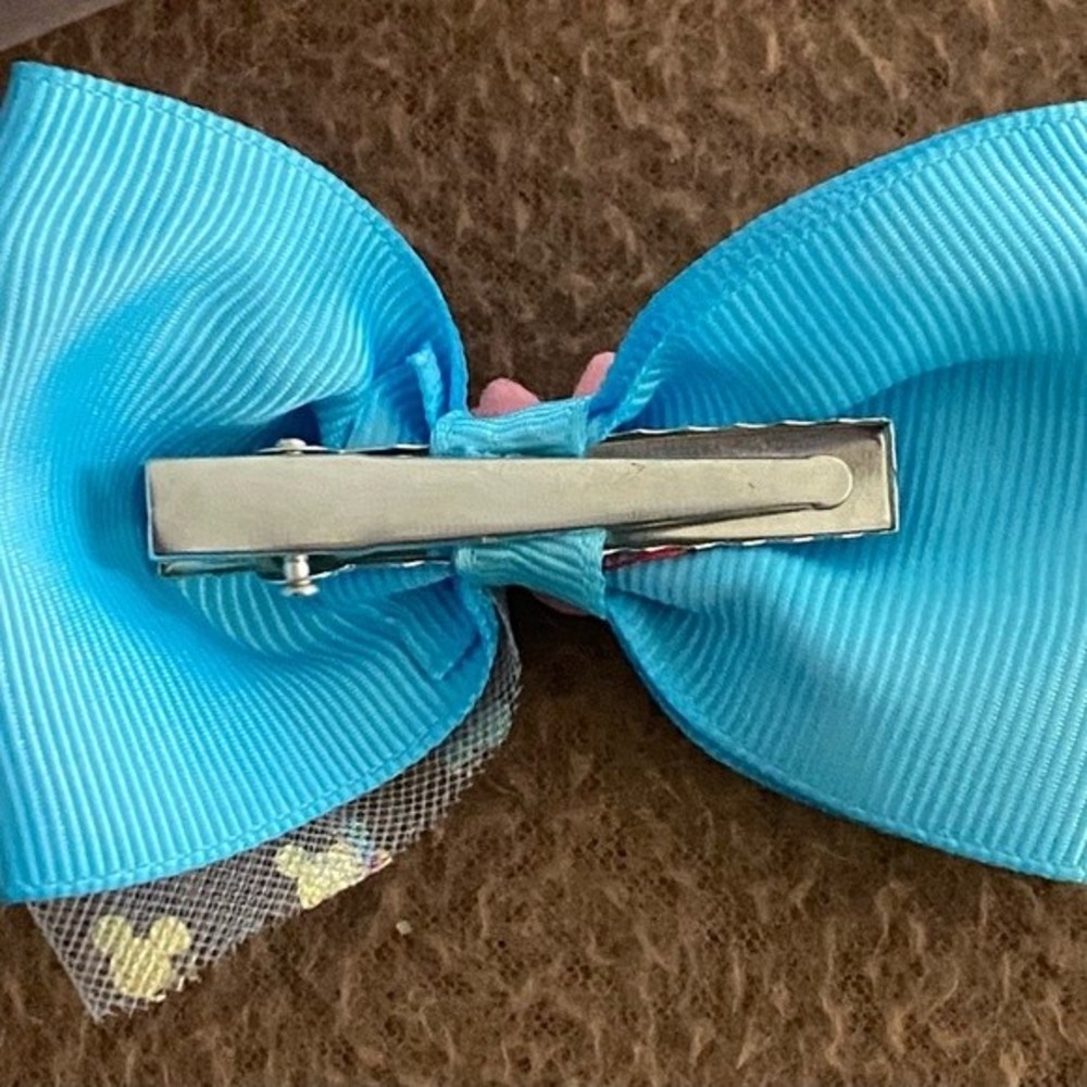 Disney hand made bows - Picture 2 of 3